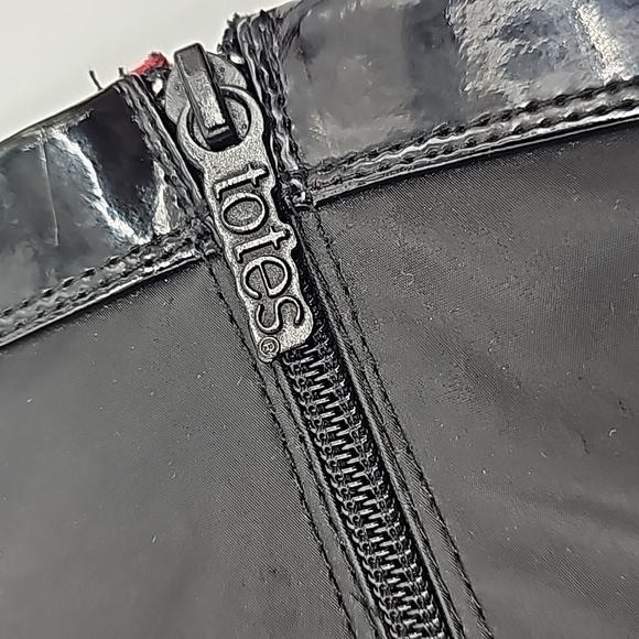 Totes Patent Leather & Nylon Winter Boots w Red Plaid Top Sock Lining - Picture 5 of 10